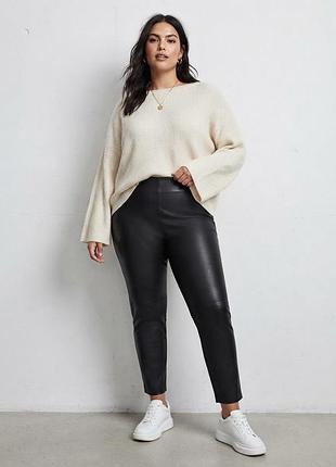 🖤 чорні легінси із екошкіри asos curve / plus size