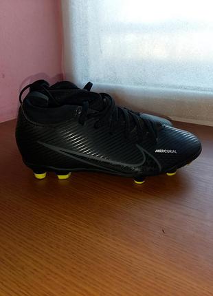 Бутсы nike. размер 33