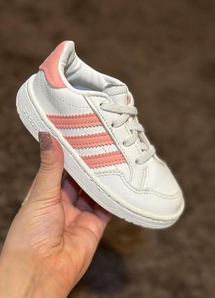 Оригінальні дитячі кросівки на дівчинку adidas 24 розмір (15см) ідеальний стан