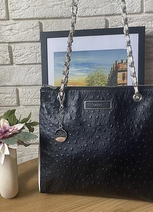 Сумка жіноча dkny чорна з молочним, зі шкіри з тисненням під страус