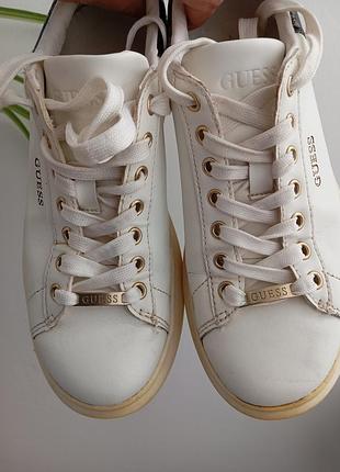 Женские белые кожаные кроссовки бренда guess 36