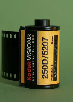 Kodak vision3 250d (5207) / фотоплівка 250 iso / 36 кадрів