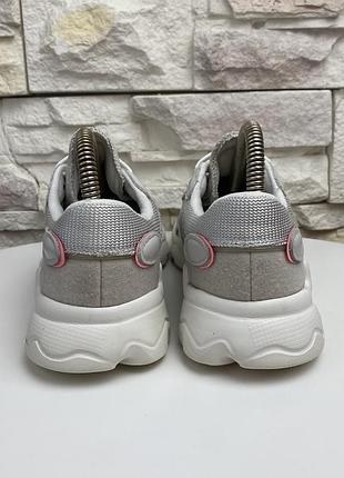 Дитячі кросівки adidas ozweego 4