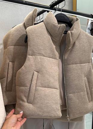 Жіноча тепла трикотажна жилетка безрукавка zara розмір xs