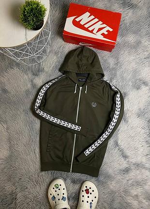 Чоловіче худі хакі кольору на лампасах fred perry олімпійка чорна кофта синя зелена л розмір