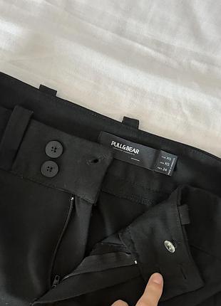 Жіноча міні-спідниця pull bear чорна 2