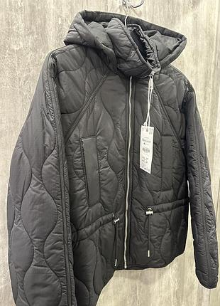 Водовідштовхувальна куртка zara xs