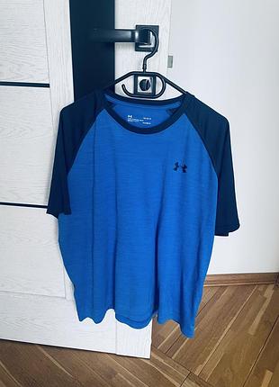 Чоловіча спортивна футболка under armour синя з чорним