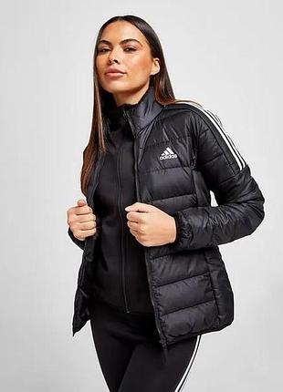 Куртка жіноча adidas essentials чорна