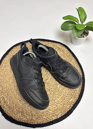 Чорні кросівки nike для хлопчика