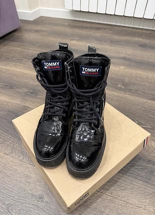 Черевики жіночі tommy чорні