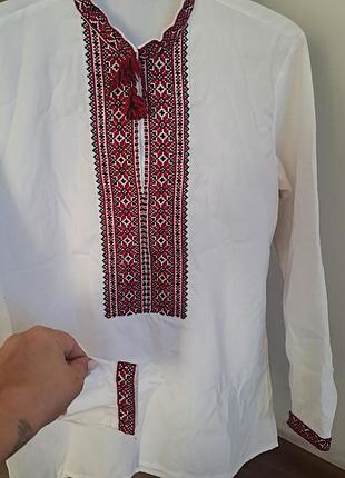 Сорочка для хлопчика, біла з вишивкою, 7-10 років