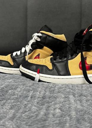 Кросівки унісекс jordan 1 mid se black