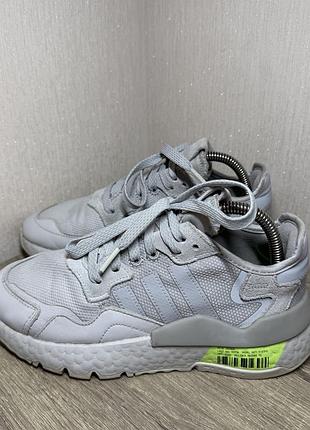 Кроссовки adidas nite jogger