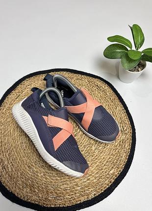 Кросівки adidas для дівчинки