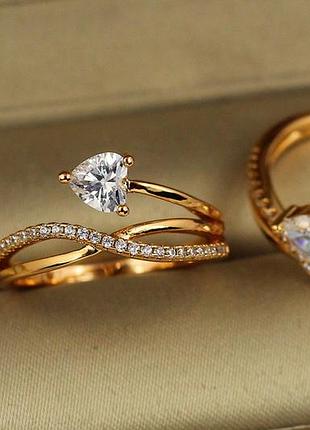Кільце xuping jewelry хвиляста змійка з каменем сердечко р 20 золотисте