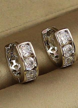 Серьги кольца хuping jewelry три крупных камня 1,2 см серебристые