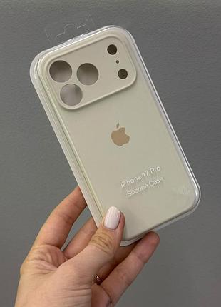 Чехол-накладка с закрытой камерой для айфон 17 pro, чехол silicone case с микрофиброй для iphone 17 pro (молочный)