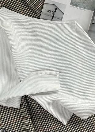 Топ plt на одне плече в рубчик, білий, розмір m/l