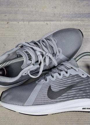 Кроссовки nike