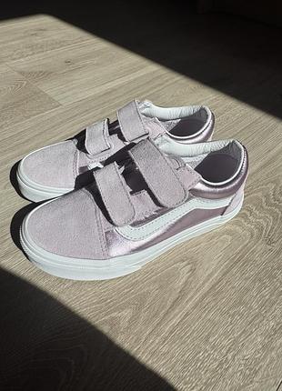 Нові кросівки van’s 2
