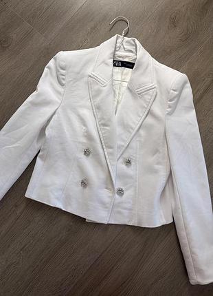 Жакет жіночий zara білий