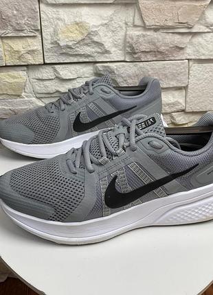 Оригінальні кросівки nike run swift 2