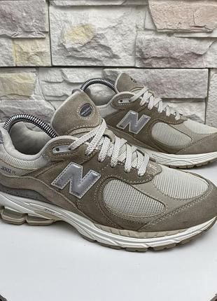 Оригінальні кросівки new balance 2002r 2