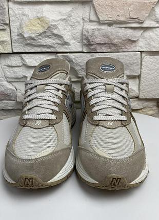 Оригінальні кросівки new balance 2002r 3