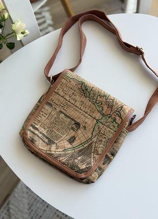 Жіноча сумочка крос-боді коричнева з картою