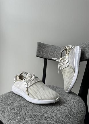 Спортивні чоловічі кросівки кеди взуття для спортзалу легенькі under armour