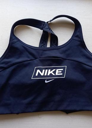 Спортивный топик nike pro для фитнеса