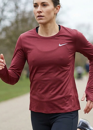Жіночий лонгслів nike running dri-fit (розмір s) /  спортивний лонгслів