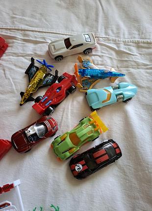 Набір іграшкові машинки бренду hot wheels. 2