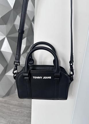 Сумка жіноча tommy jeans чорна