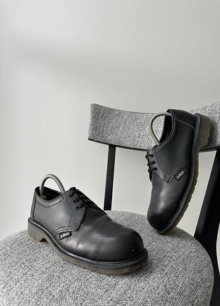 Чорні шкіряні ботинки чоботи взуття черевики dr martens
