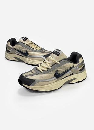 Nike initiator beige/grey 5