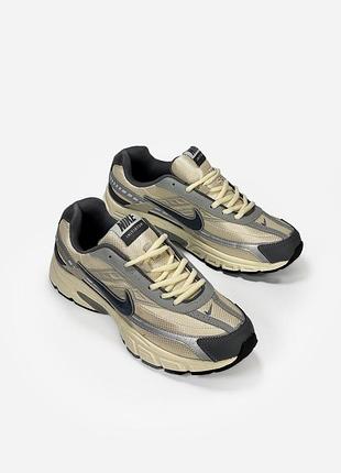 Nike initiator beige/grey 2