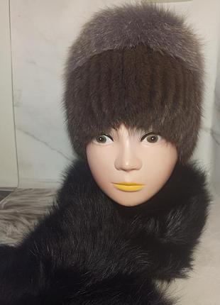Шапка жіноча з натурального хутра ондатри та песца, коричнева