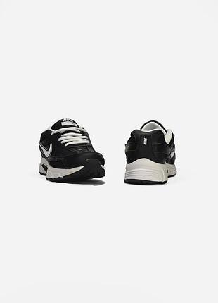 Nike initiator black/white 3