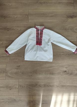 Вишиванка для хлопчика, біла з червоною вишивкою