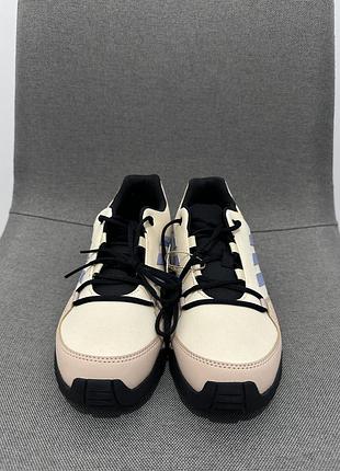 Кроссовки adidas 3