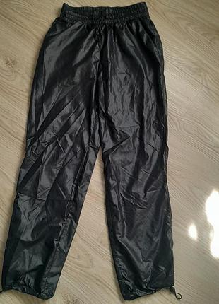 Спортивные штаны