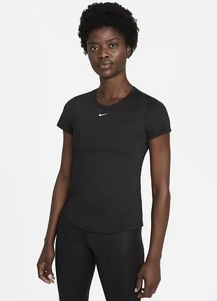 Оригінальна футболка для занять спортом nike dri-fit