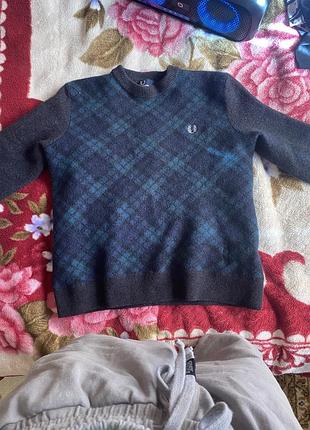 Чоловічий светр fred perry у клітинку