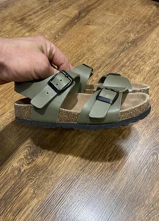 Босоніжки дитячі сандалі 32