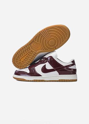 Nike dunk low lx dark team red croc