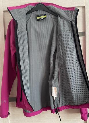 Жіноча куртка soft shell , 40/l/48 розміру 7