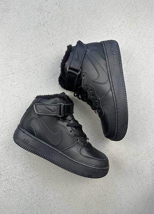 Крутые мужские женские кроссовки nike air force black зимние с мехом