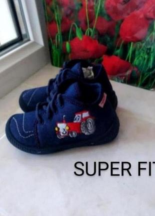 Нові хайтопи черевики бренду superfit  принт трактор  uk  5  eur 22